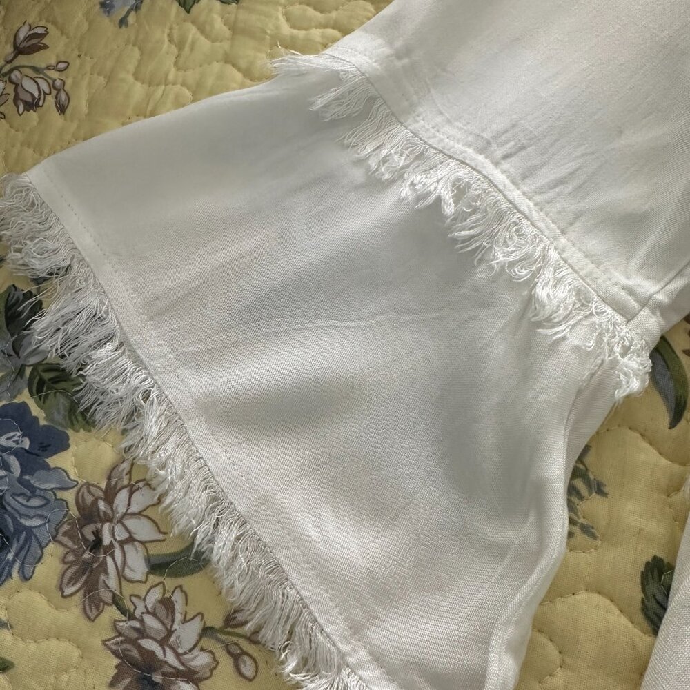 Natural Life NWOT creamy white blouse. Size Medium - Picture 5 of 5